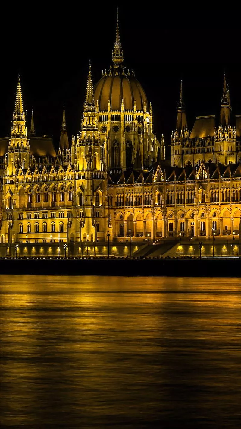 HD golden palace wallpaper