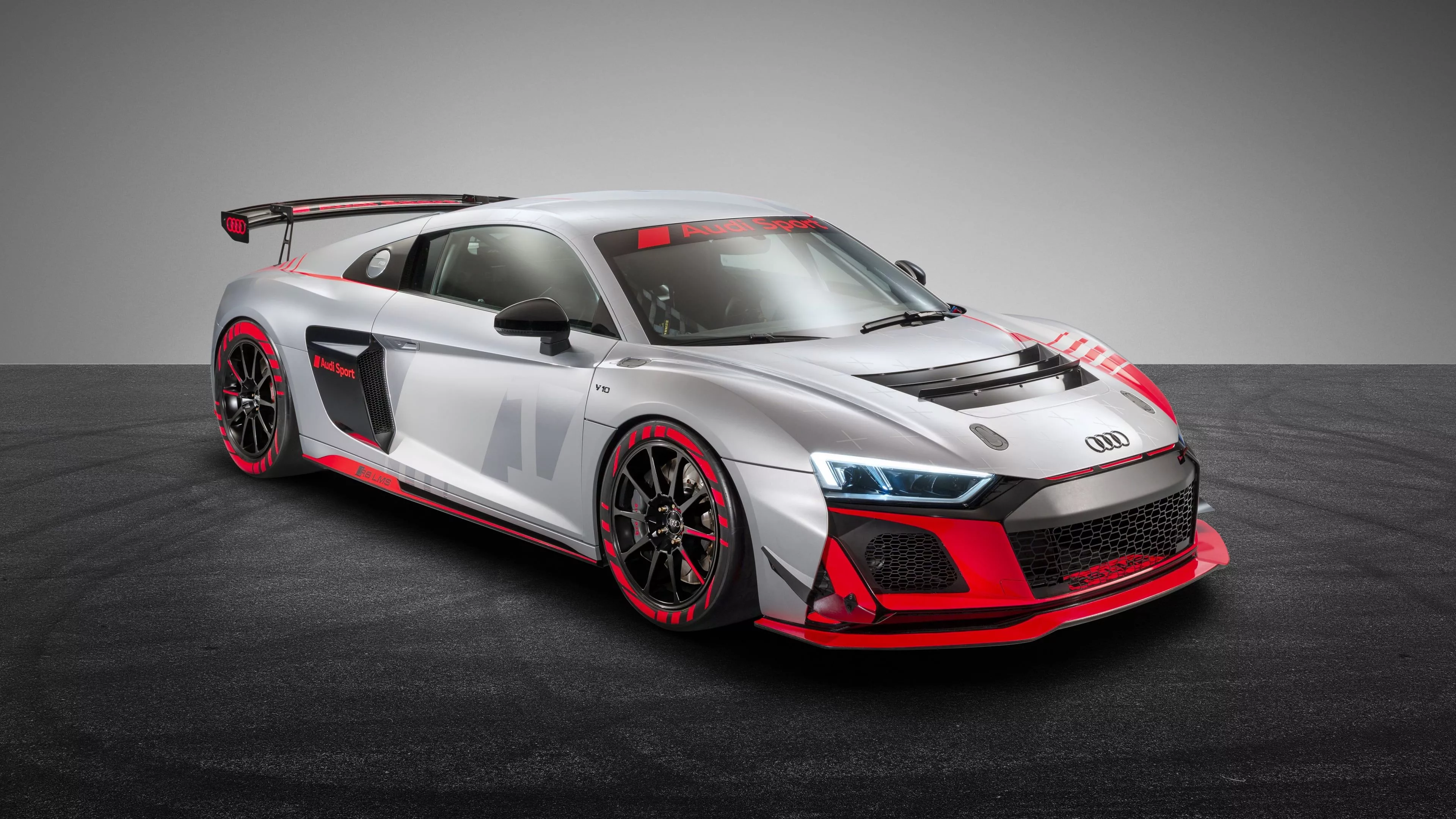 Audi R8 LMS GT4 4K Wallpaper