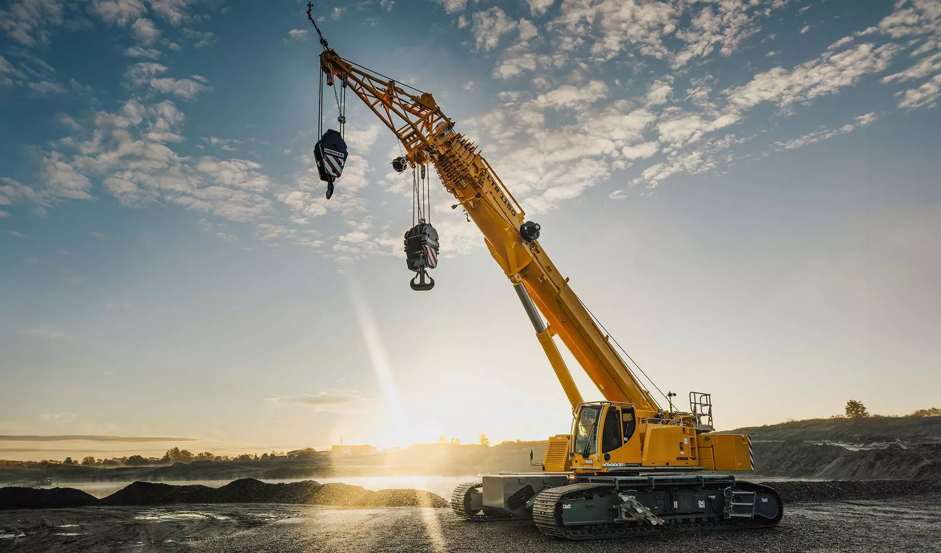 Telescopic crawler crane LTR 1150