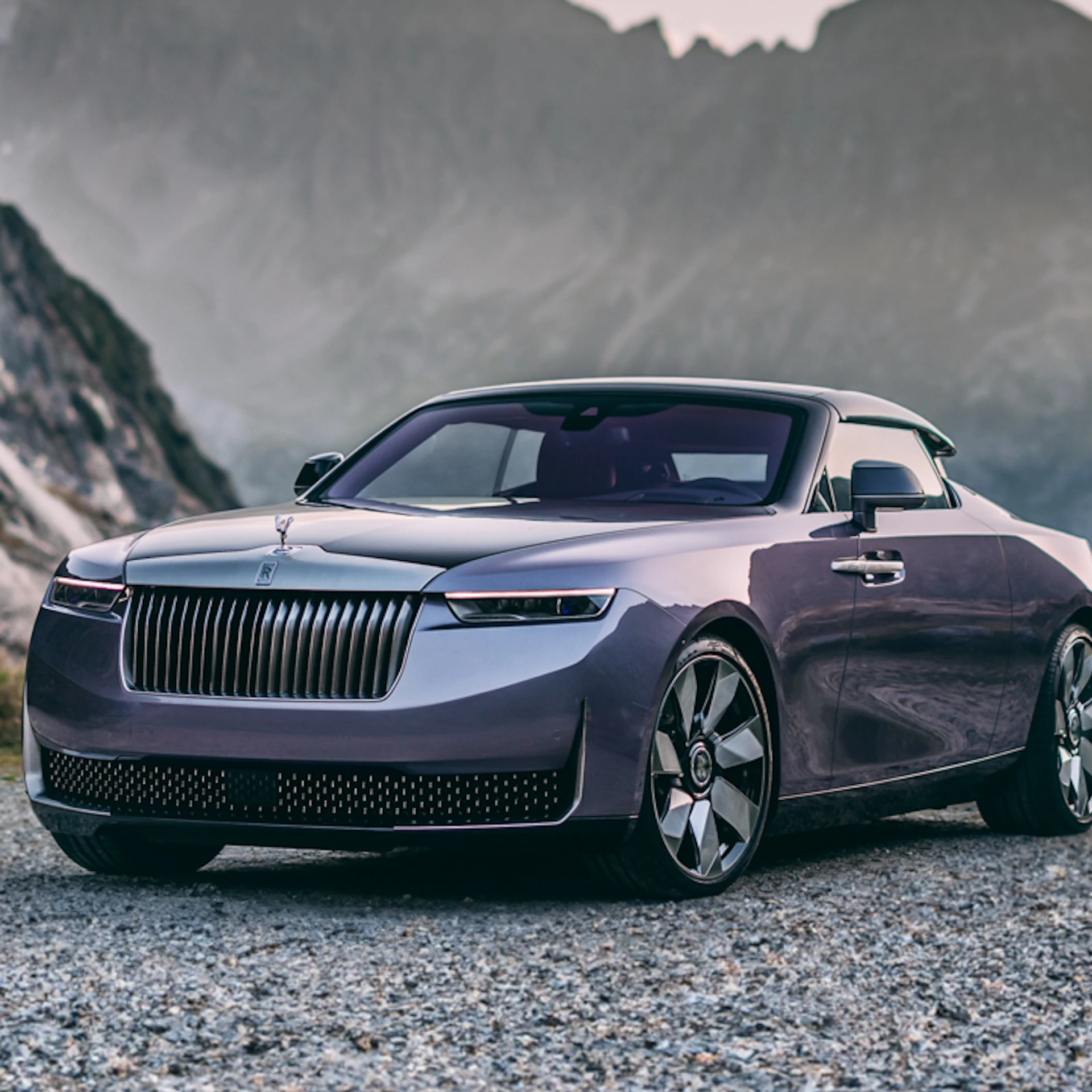 Rolls Royce Debuts Amethyst Droptail