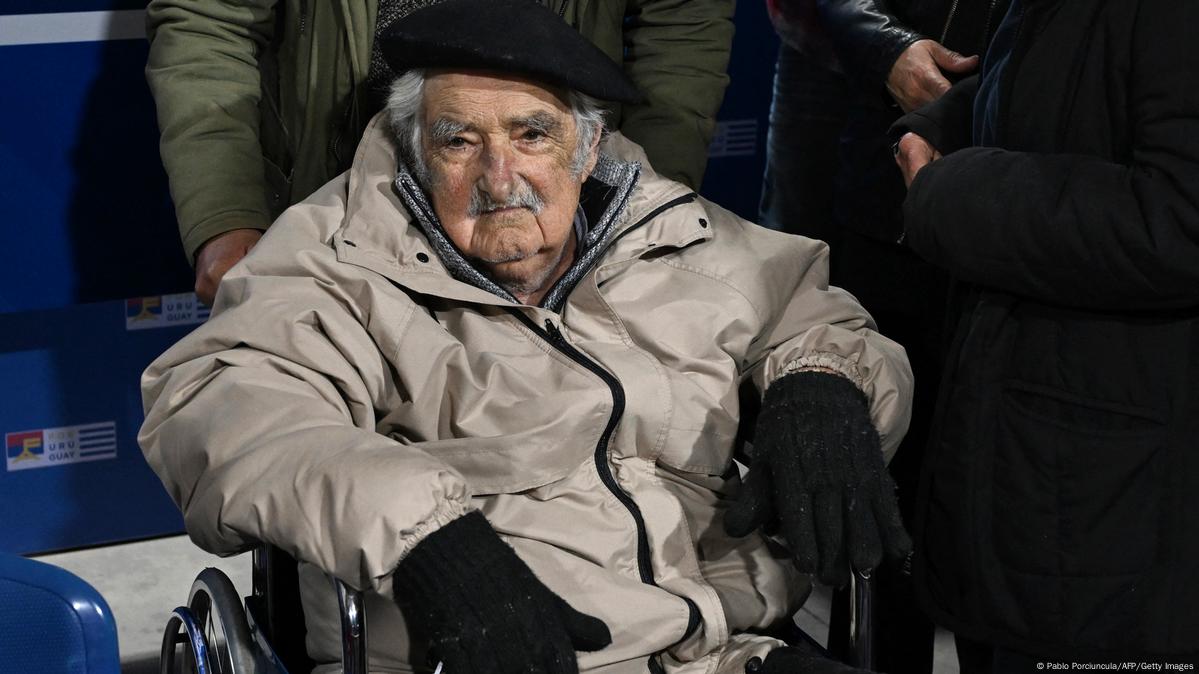 Mujica sale del hospital: Ha sido un