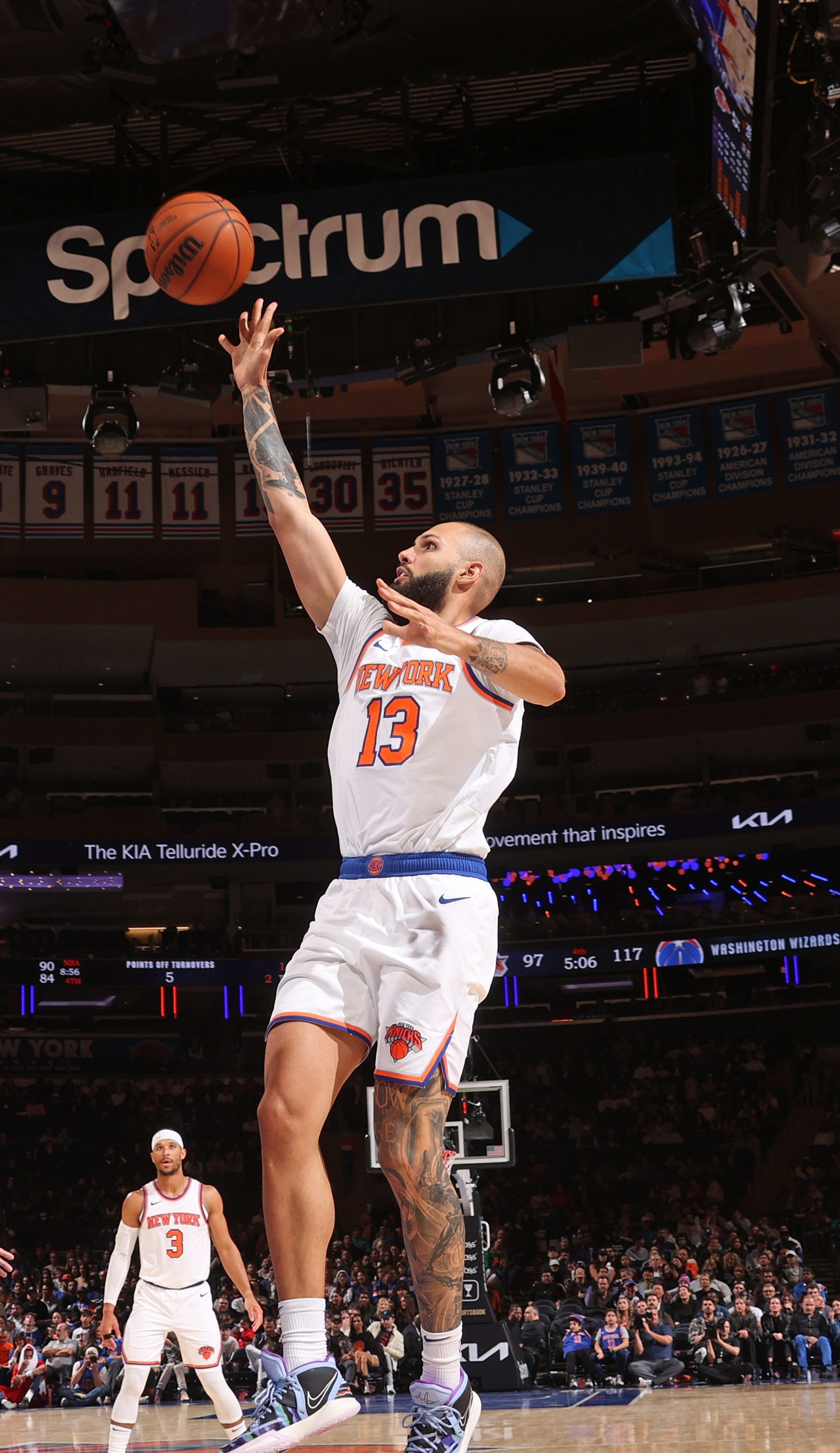Knicks' Evan Fournier trying to stay