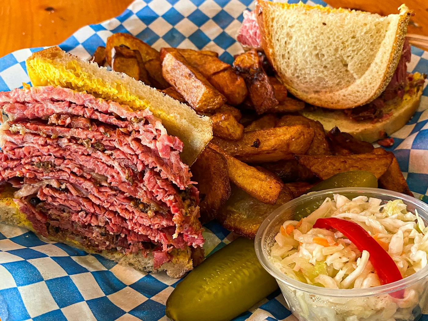 Montreal Delis to Try for Smoked Meat
