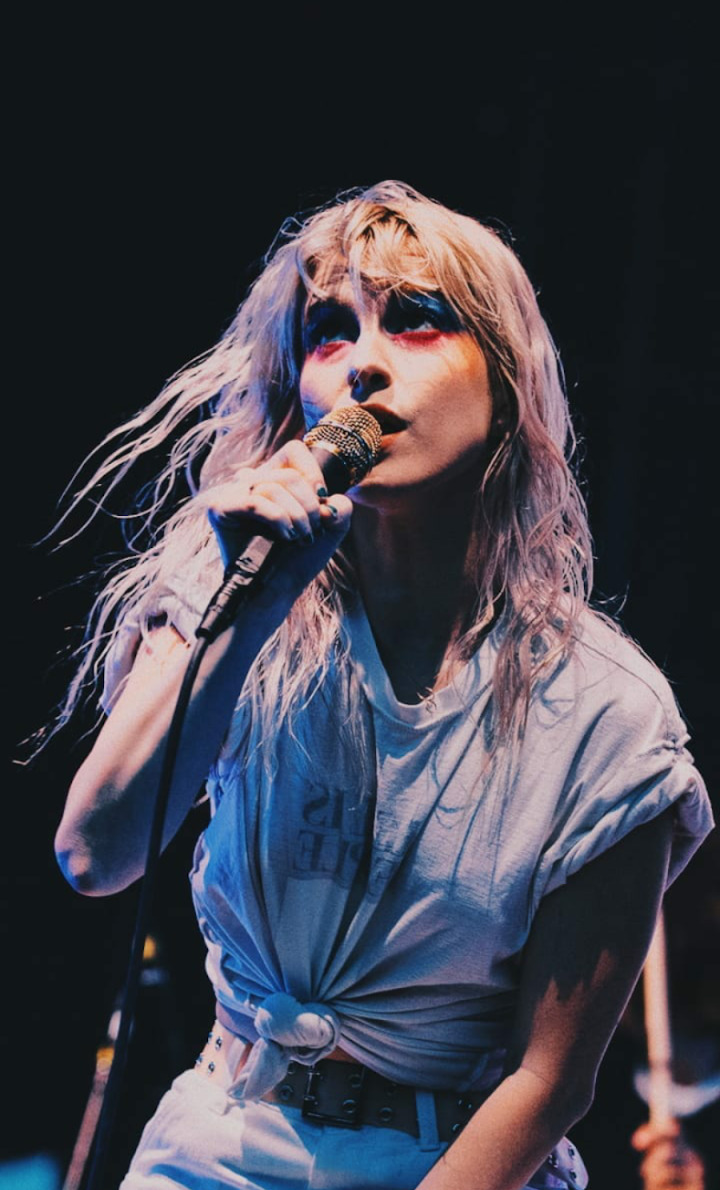 some hayley williams wallpaper