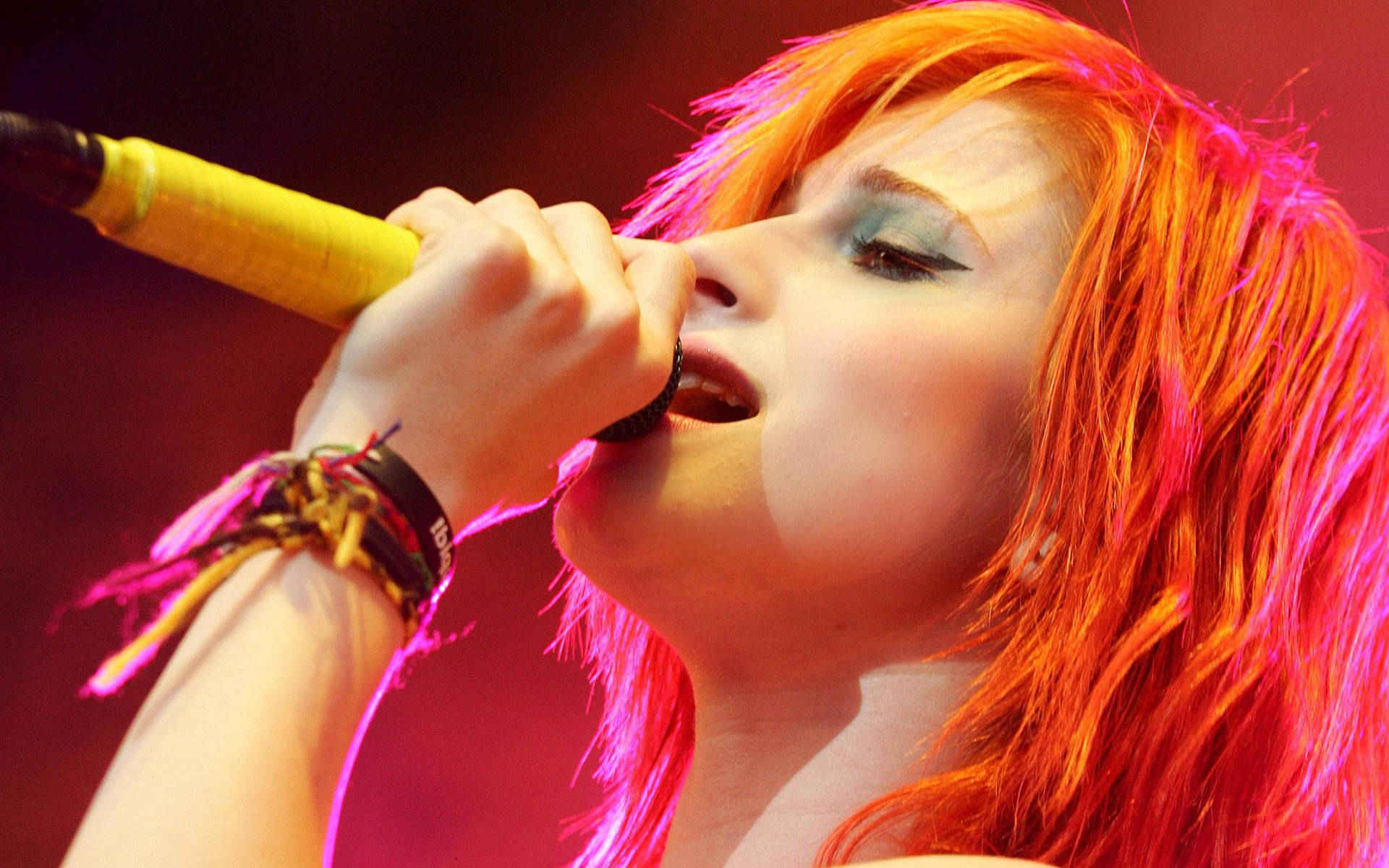 Paramore Hayley Williams Performing