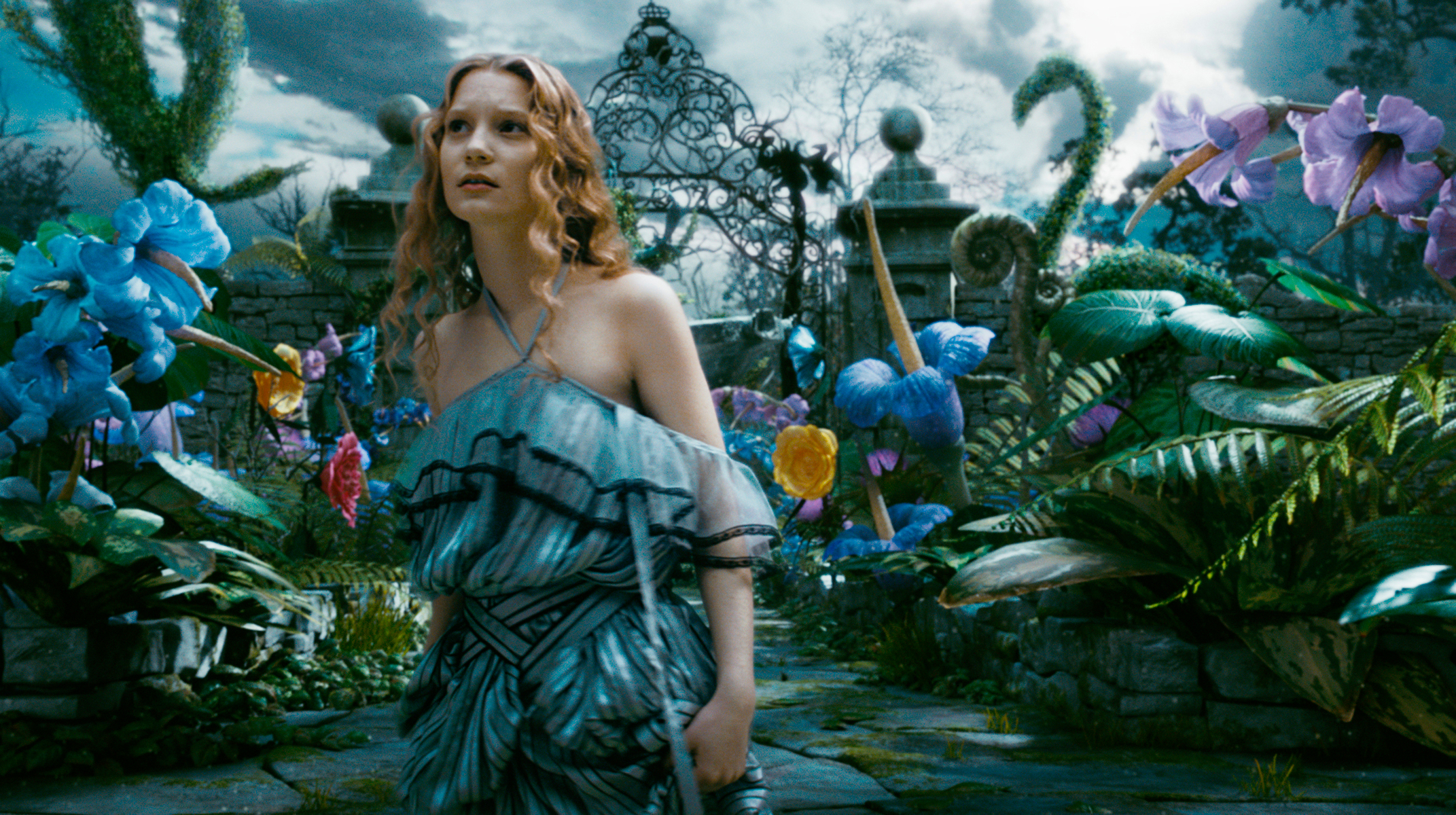 HD Wallpaper of Mia Wasikowska in Alice