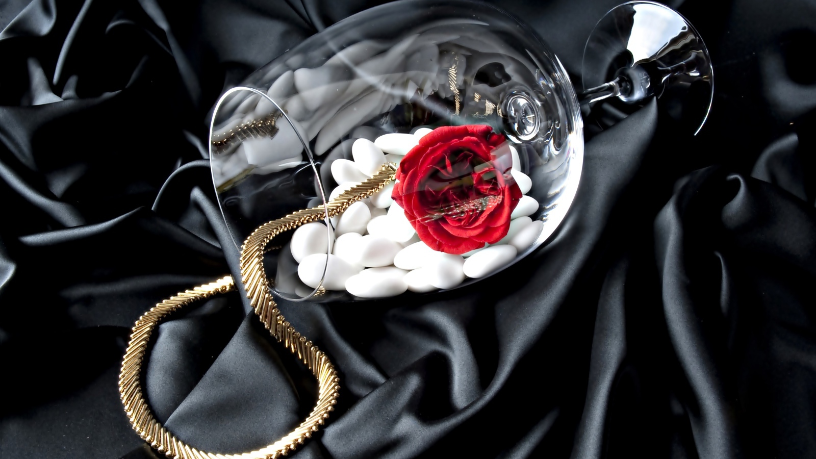 black veil Desktop wallpaper 1600x900