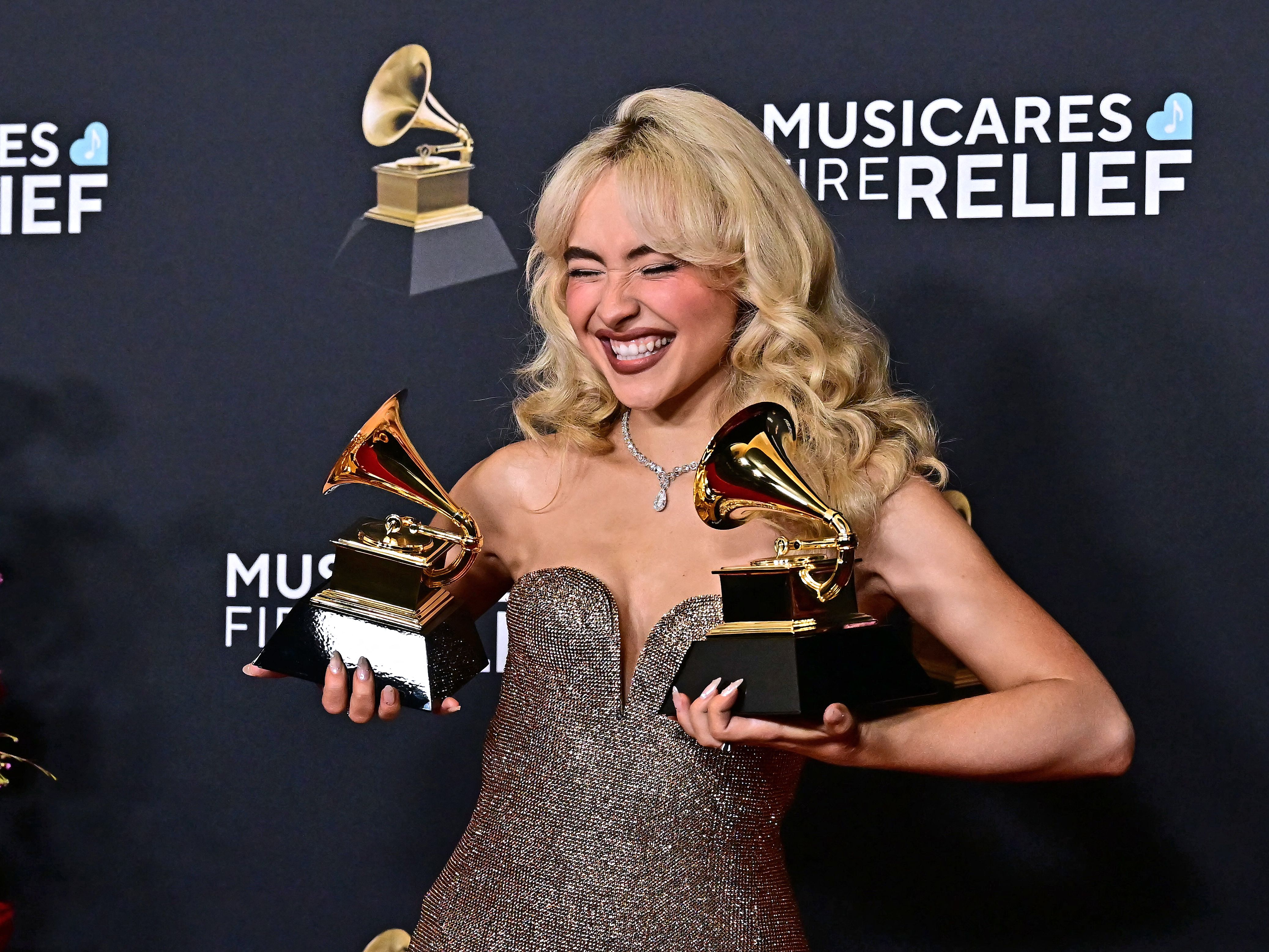 Sabrina Carpenter Wins Best Pop Solo