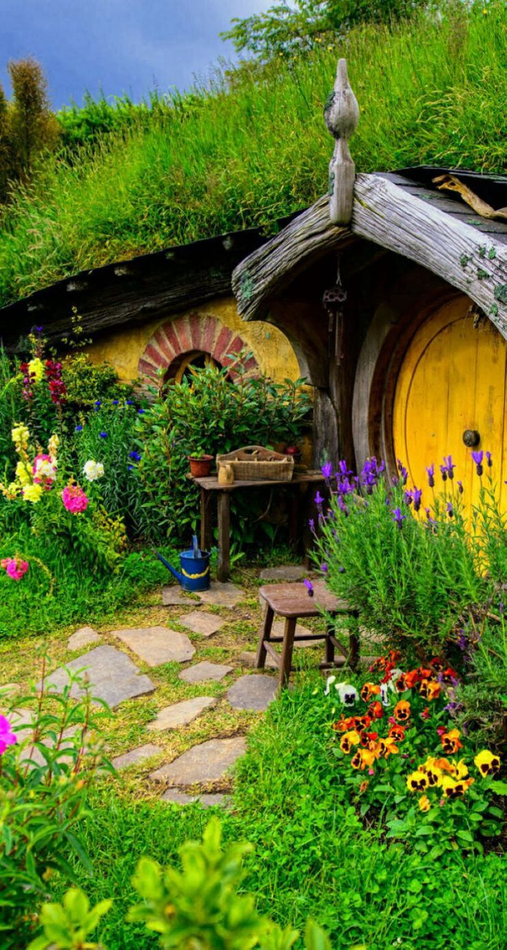 Yellow Hobbit Hole iPhone Wallpaper