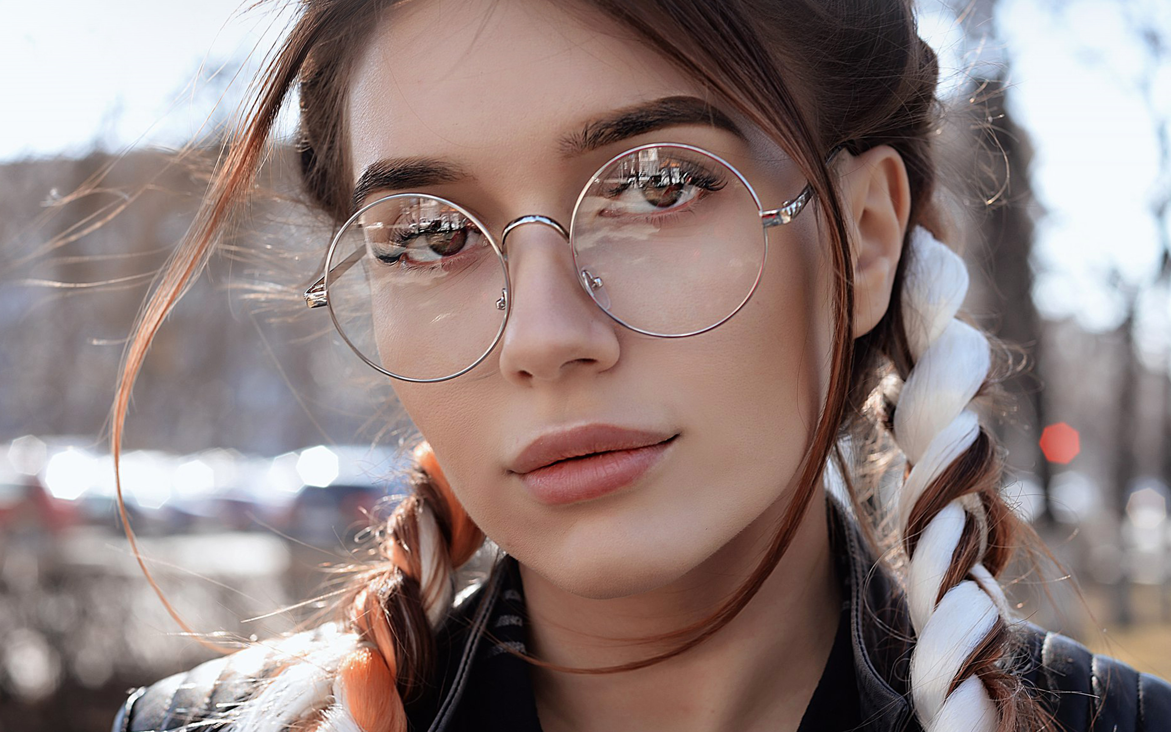 Dua Lipa Girl Glasses