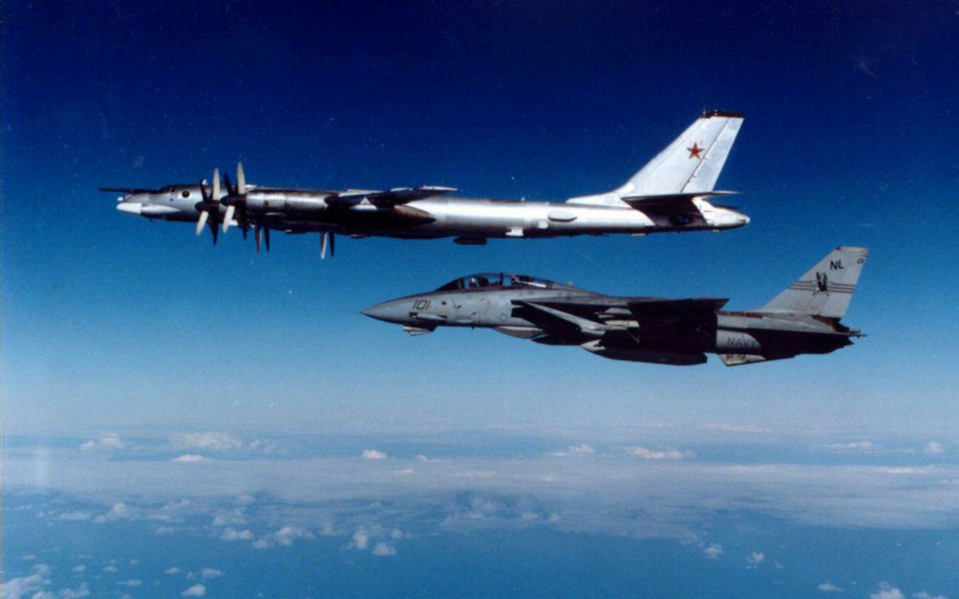 Airplane Military Tupolev Tu 95