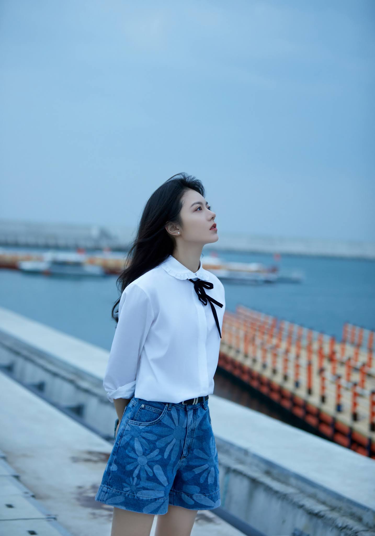 Zhao Jinmai poses for photo shoot