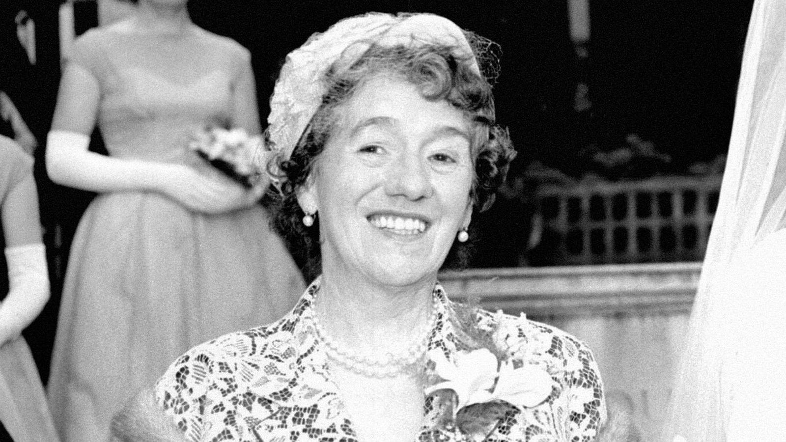 Enid Blyton blue plaque bio