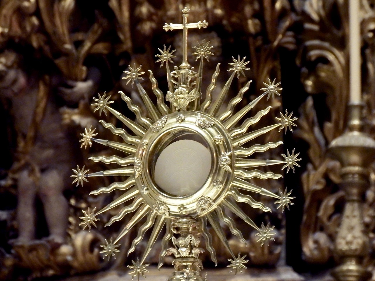 Eucharist Monstrance Holy photo