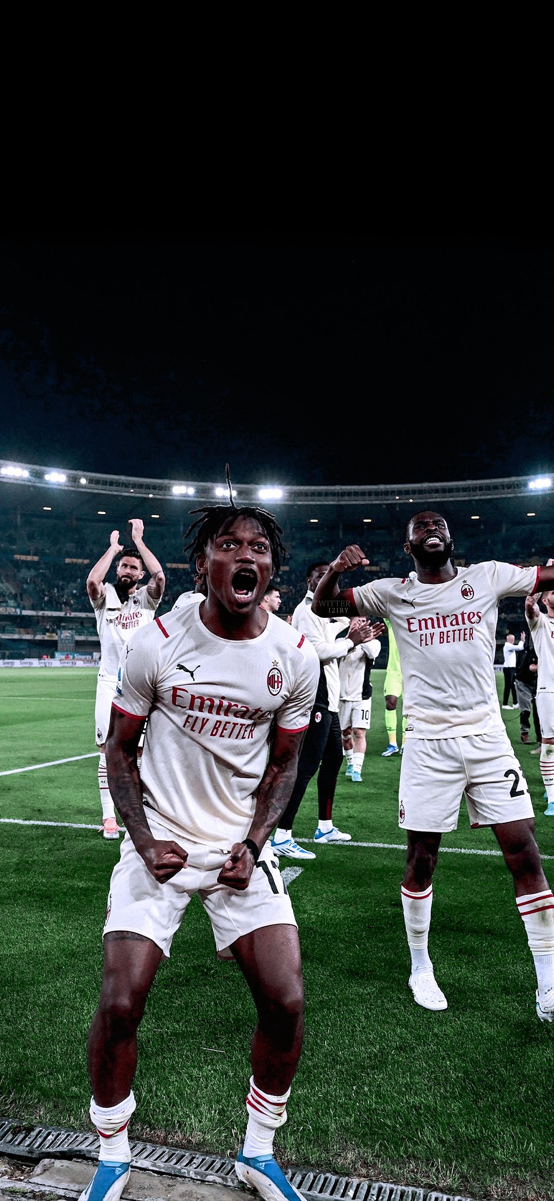 Tadic #Wallpaper └