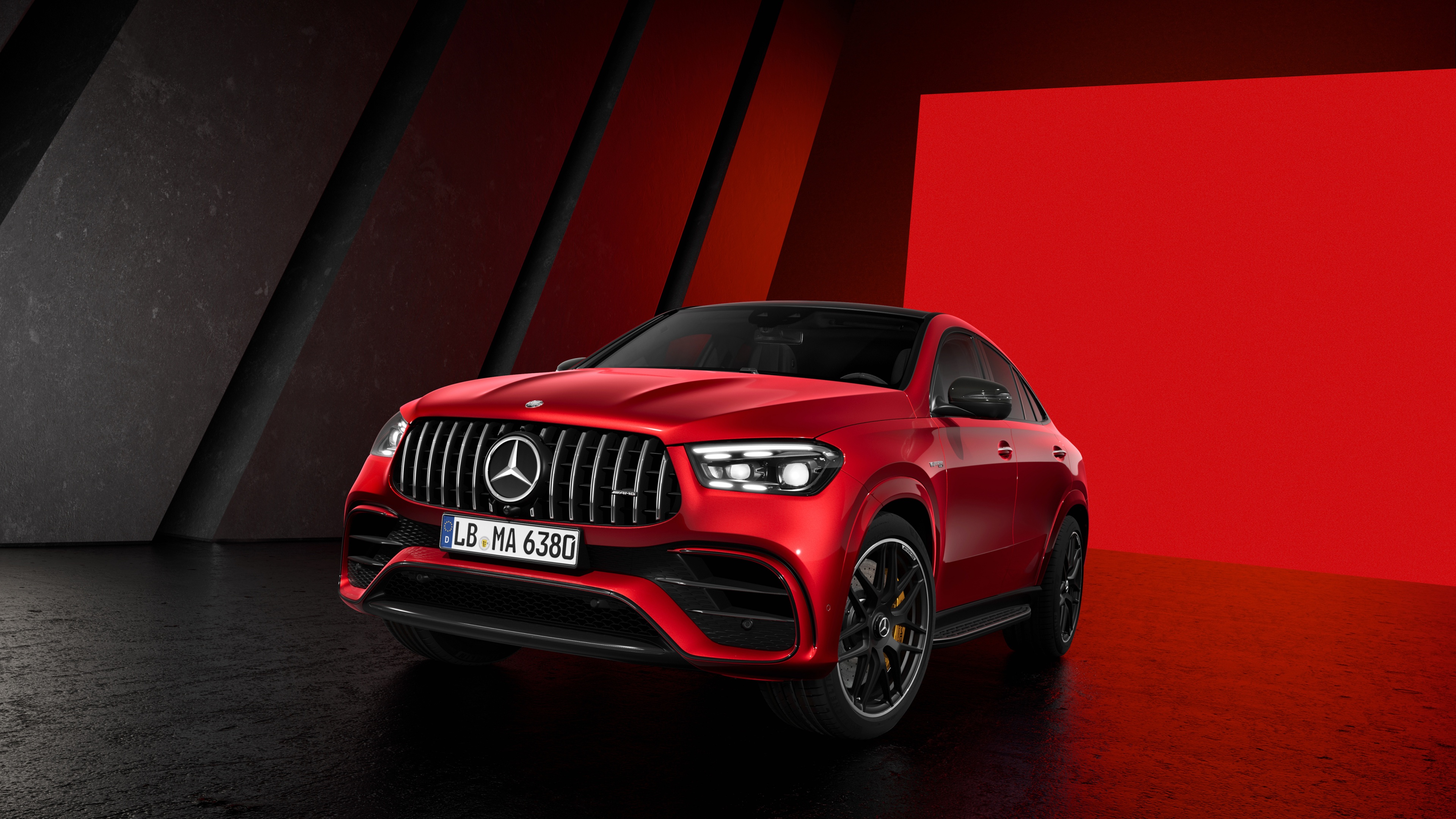 Mercedes Benz AMG GLE 63 S Wallpaper 4K