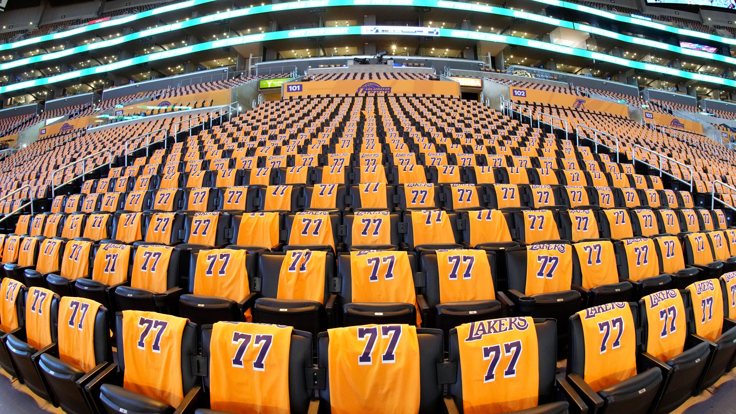 Luka Doncic makes his Lakers debut