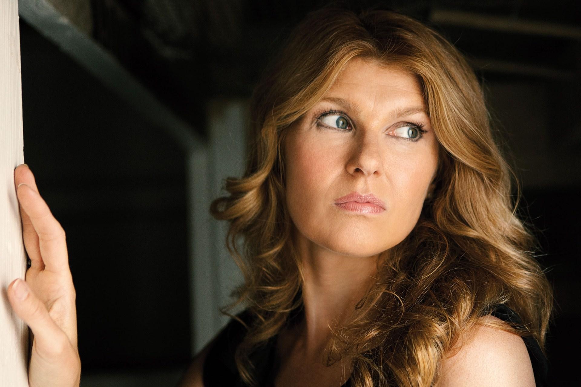 Connie Britton Wallpaper