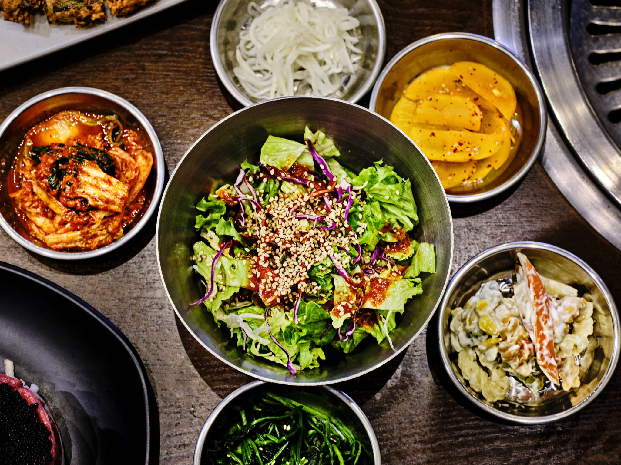 Bread, salsa & banchan: Welcome dishes