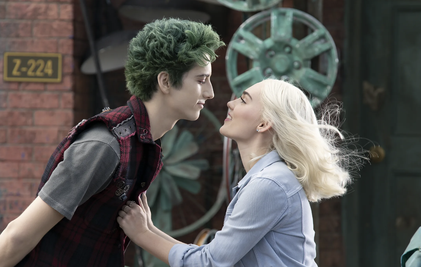 Milo Manheim & Meg Donnelly Returning