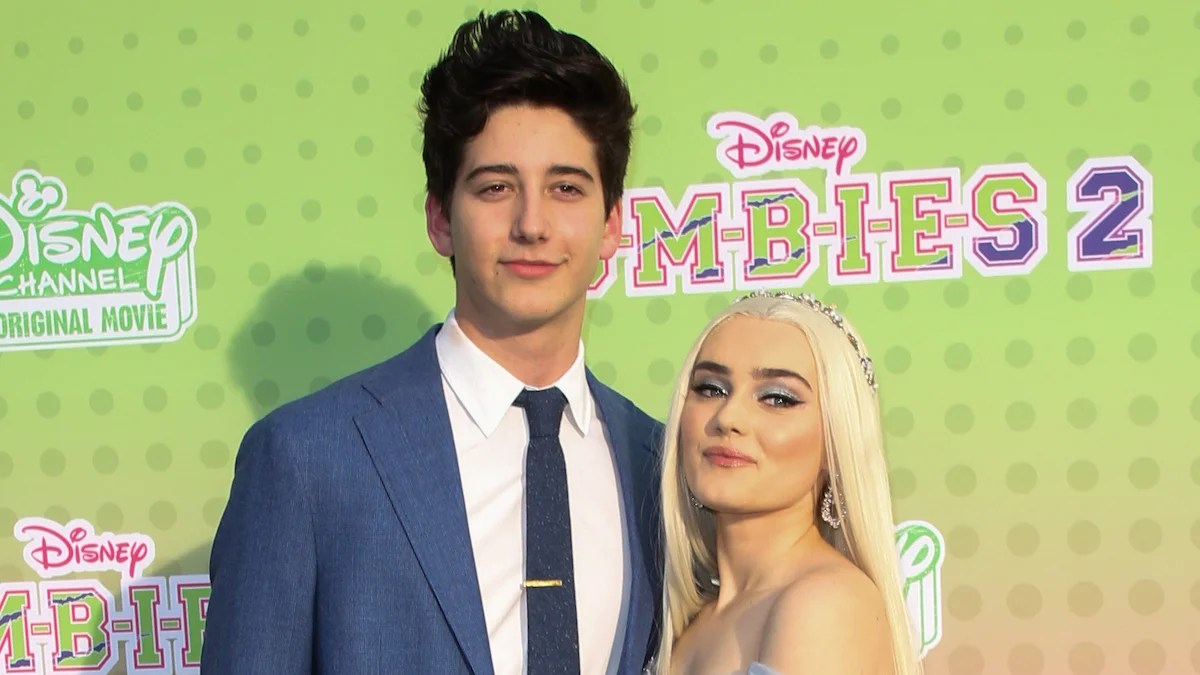 Meg Donnelly, Milo Manheim to Star