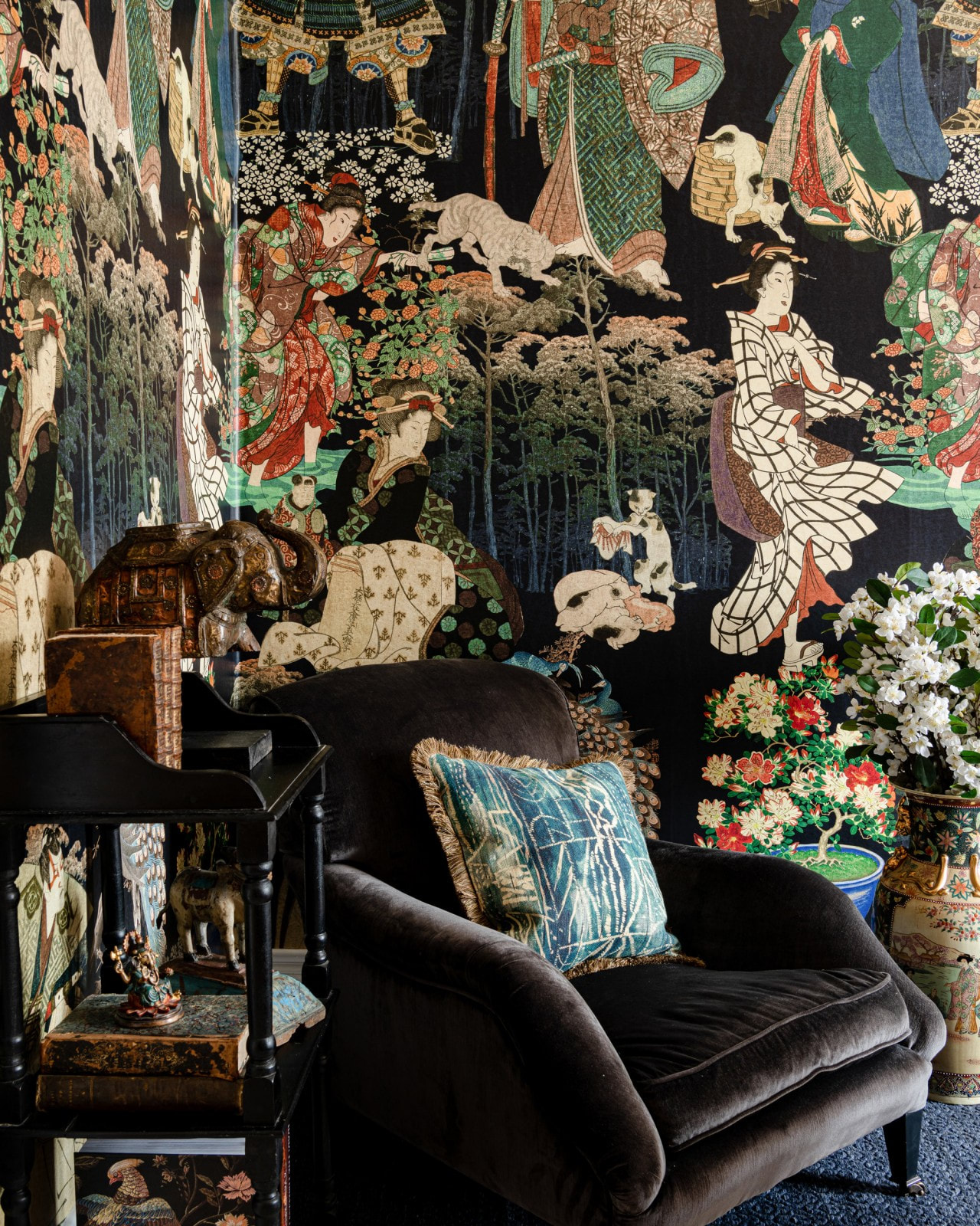 Mindthegap and Geisha Wallpaper