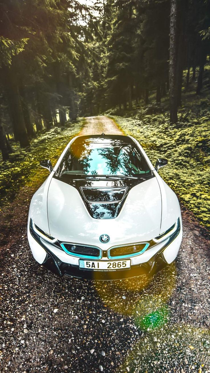 BMW i8 4K iPhone Wallpaper