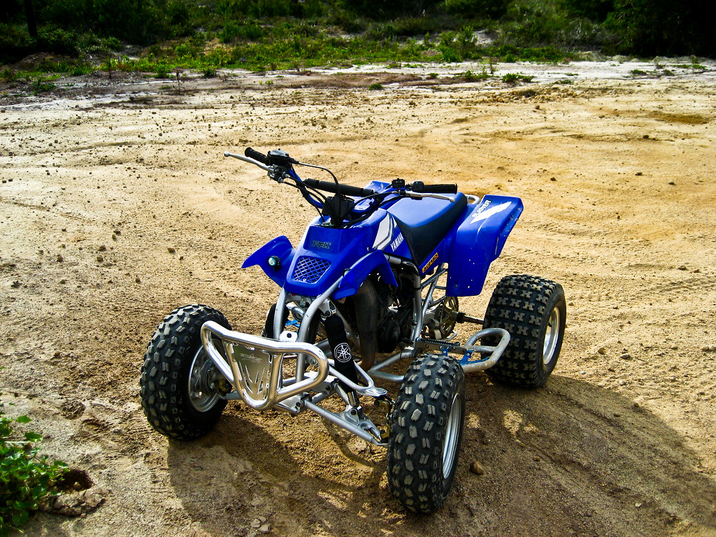 Yamaha Yfm 200 Blaster. Modded