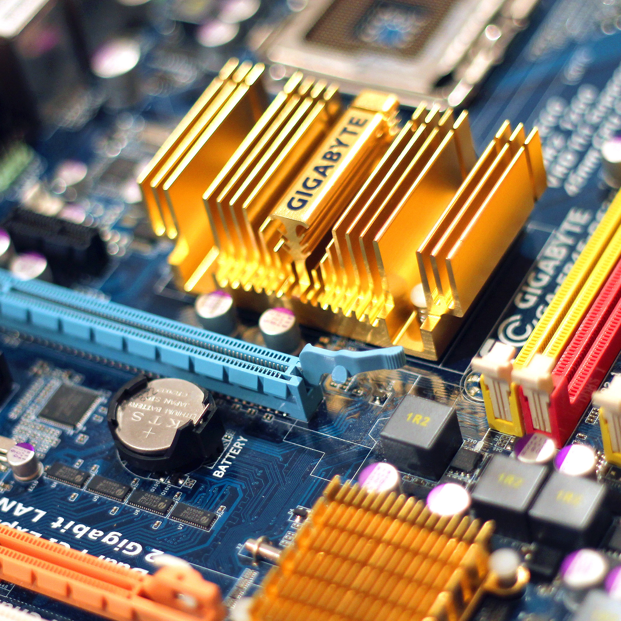 Computer Motherboard iPad Wallpaper