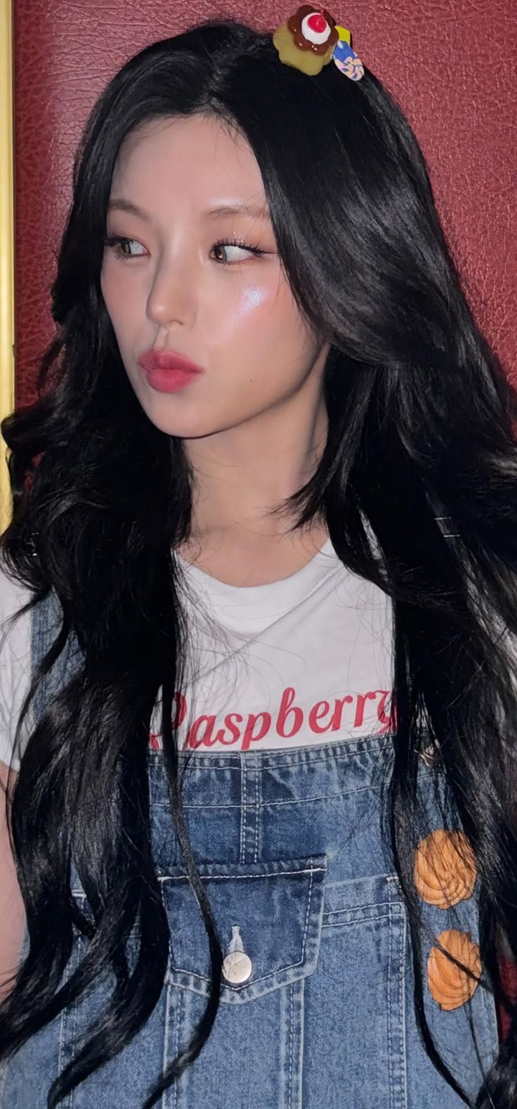 Yeji wallpaper #yeji #itzy #wallpaper