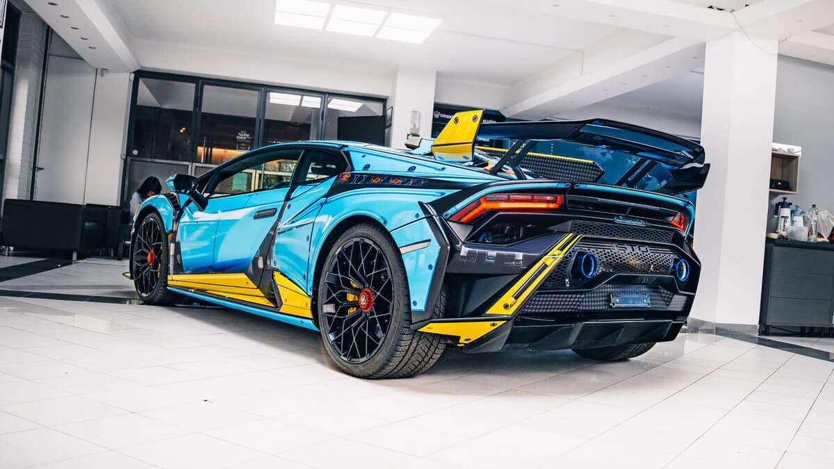 The Amazing Lego Technic Lamborghini