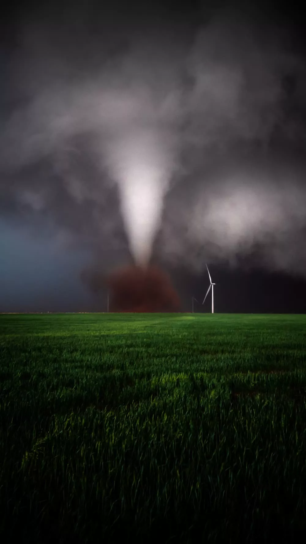 Storm Chaser and photographer based