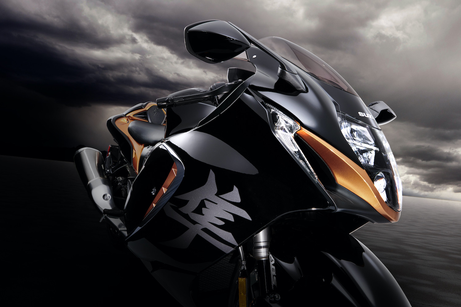 Hayabusa Black Colour 2024