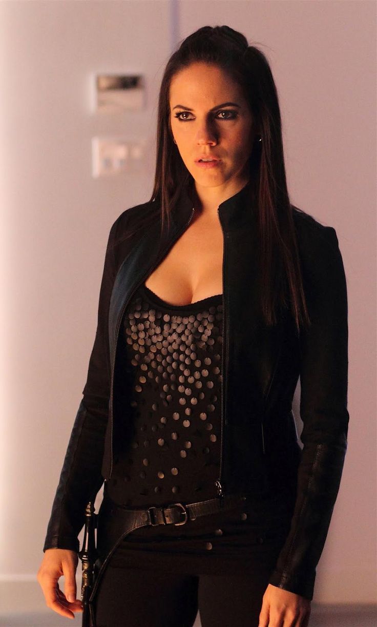 Anna silk, Lost girl