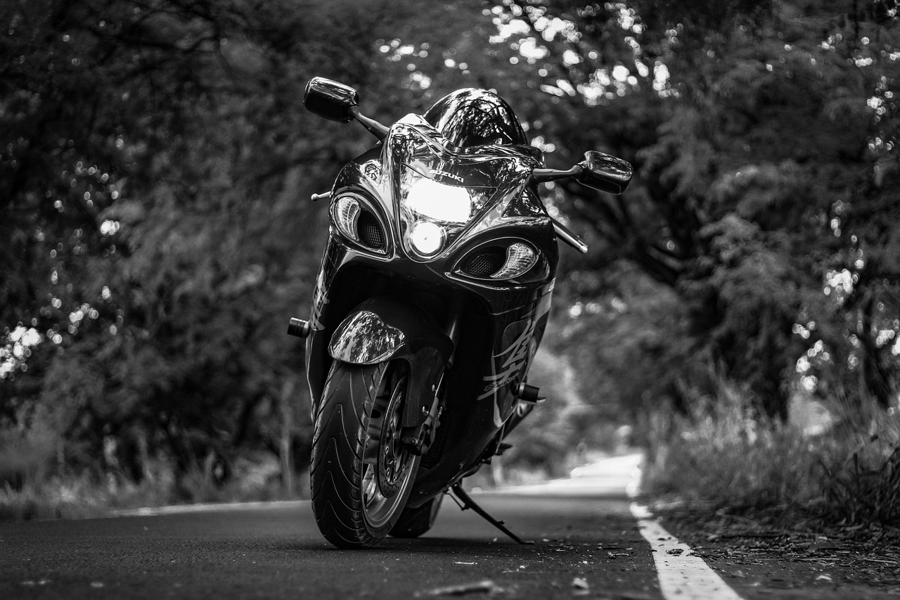 Free Hayabusa & Motorcycle Image
