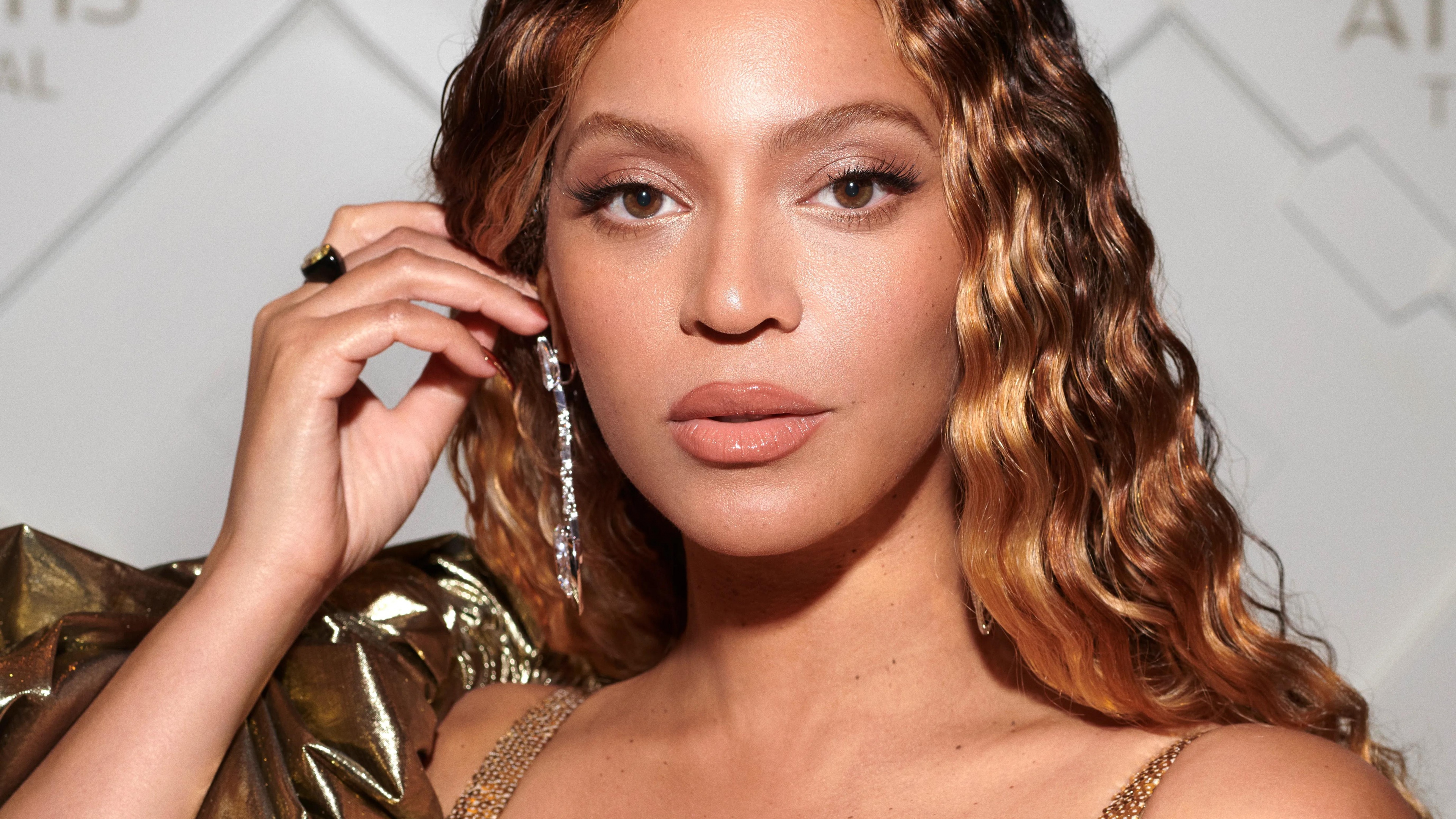 Beyonce Wallpaper for iPhone 5K