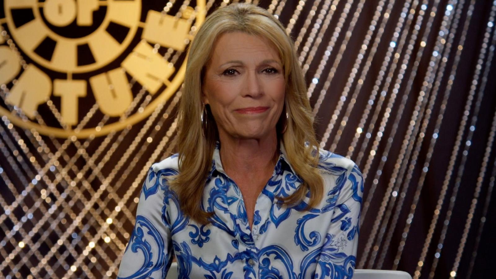 Vanna White sends emotional farewell to