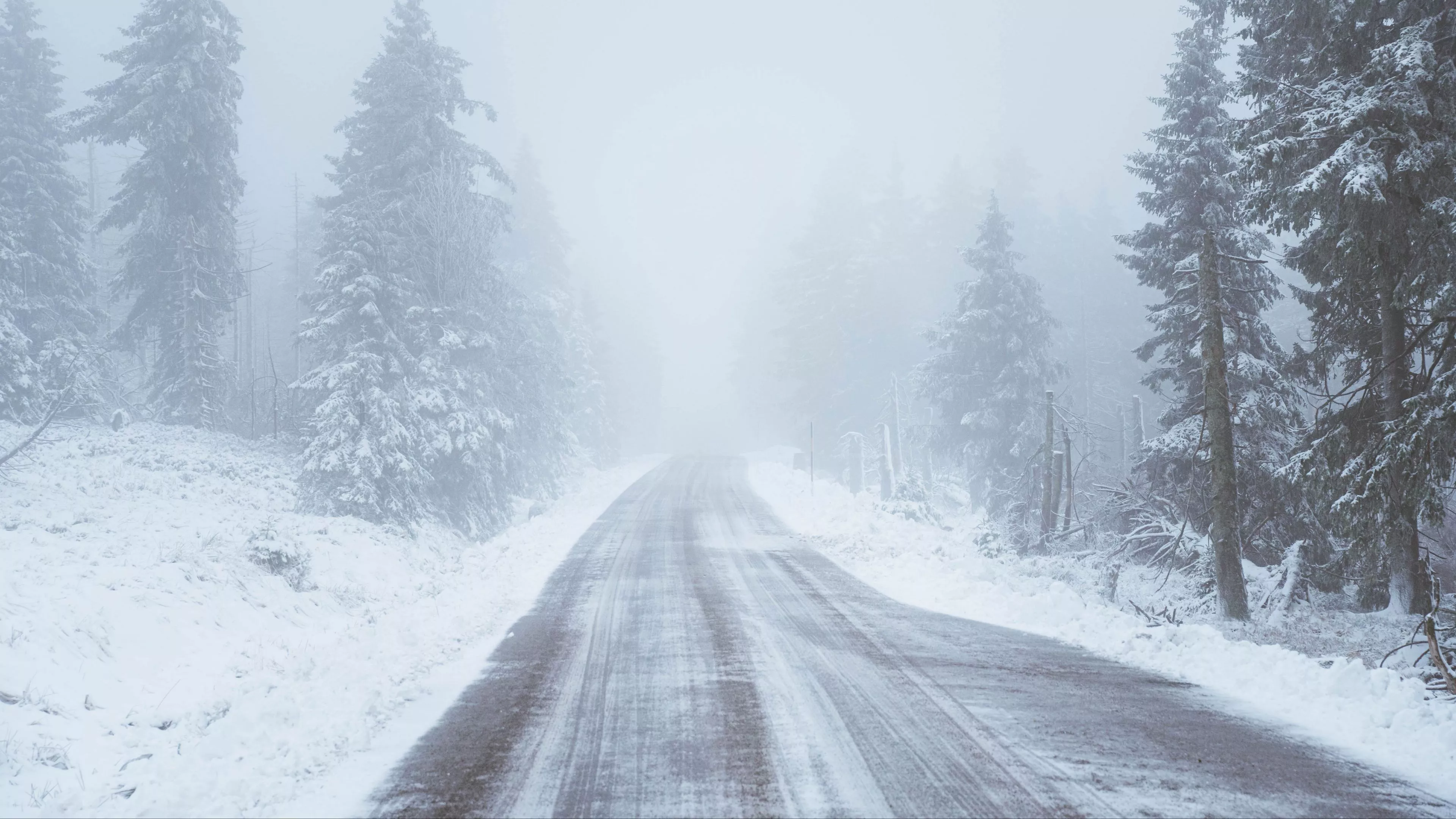 Download wallpaper 3840x2160 road, snow