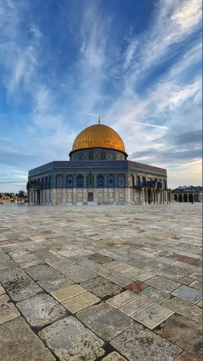 Beautiful eyes image, Dome