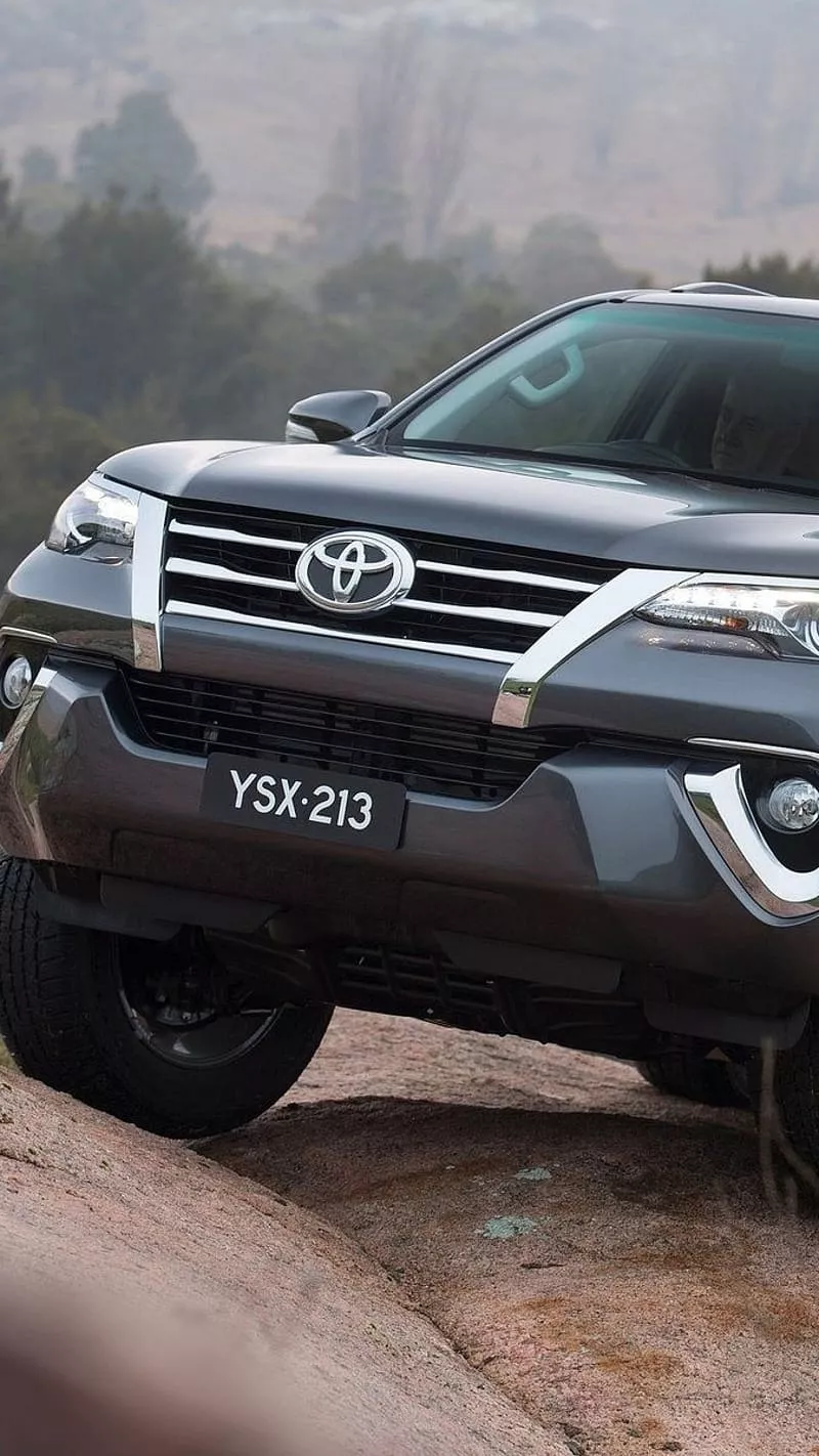 Fortuner Car.black.ysx213, fortuner car