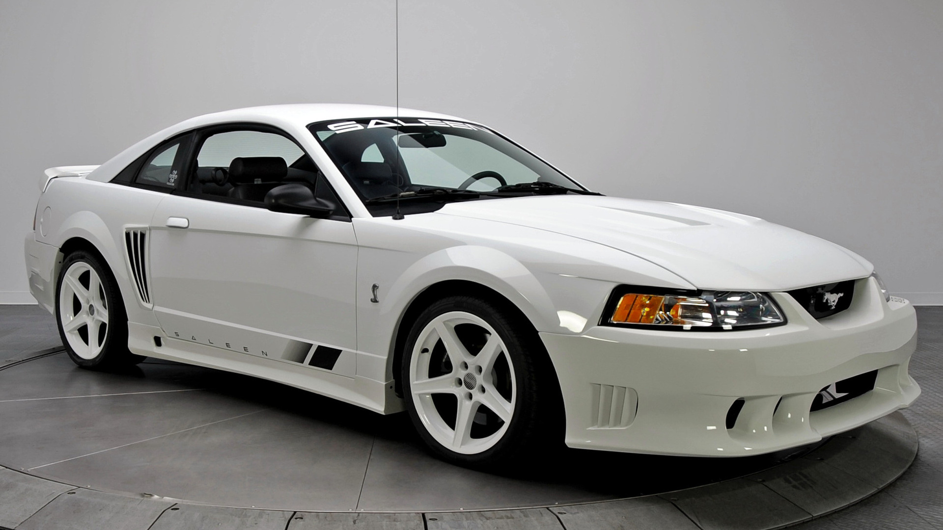 Saleen S281 SC and HD