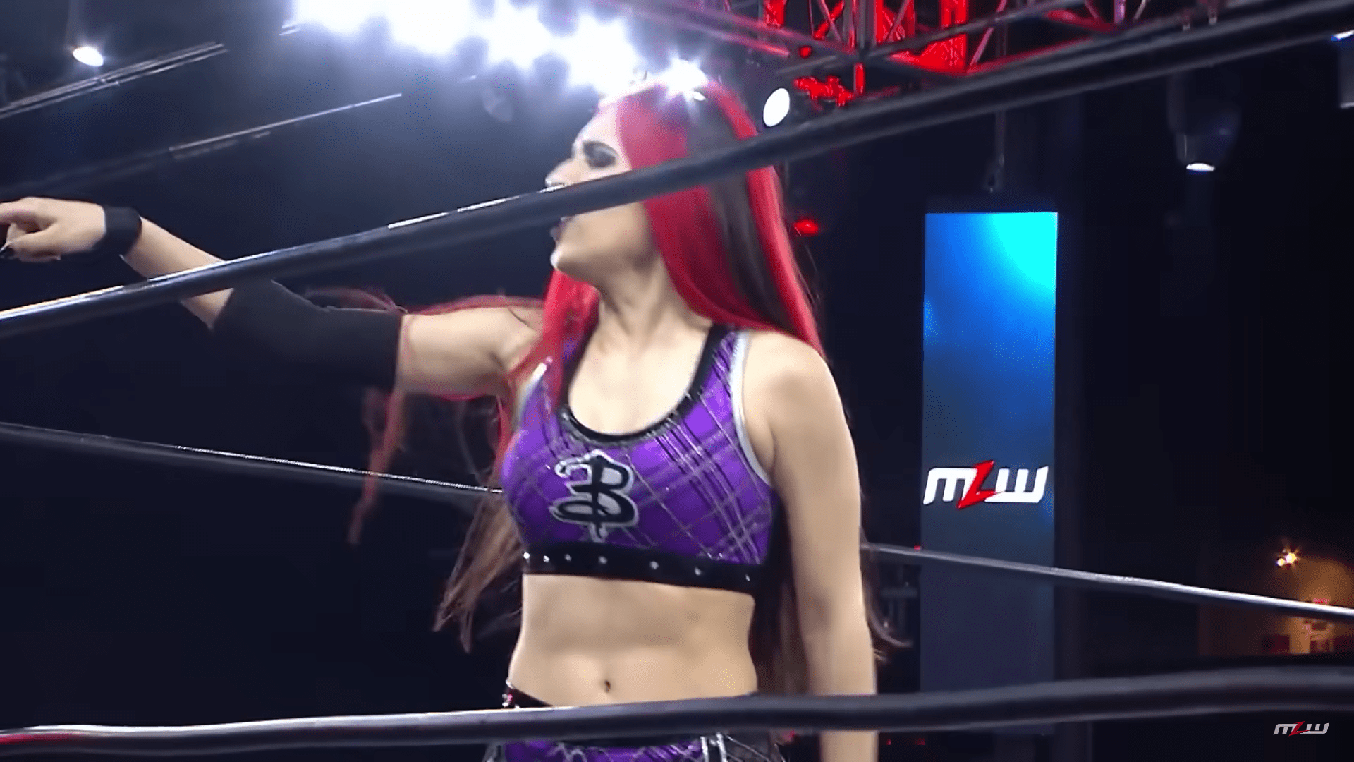 REVIEW: Major League Wrestling