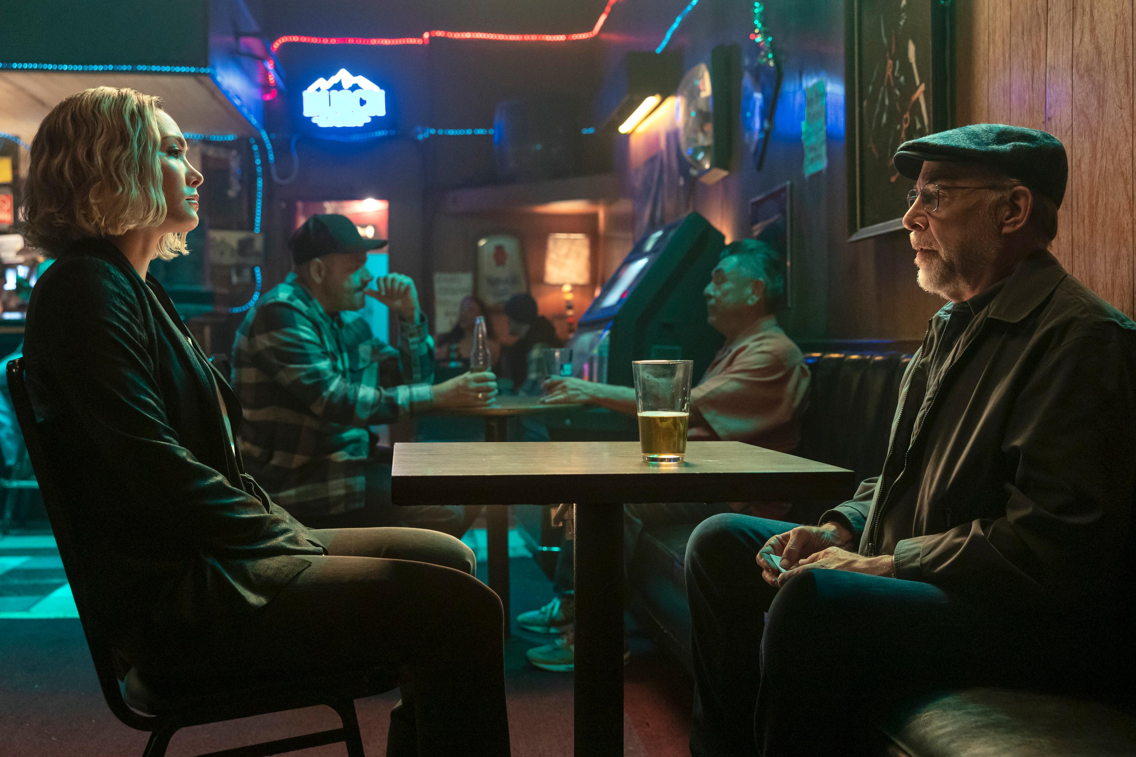 Daniella Pineda Ultra HD Wallpaper