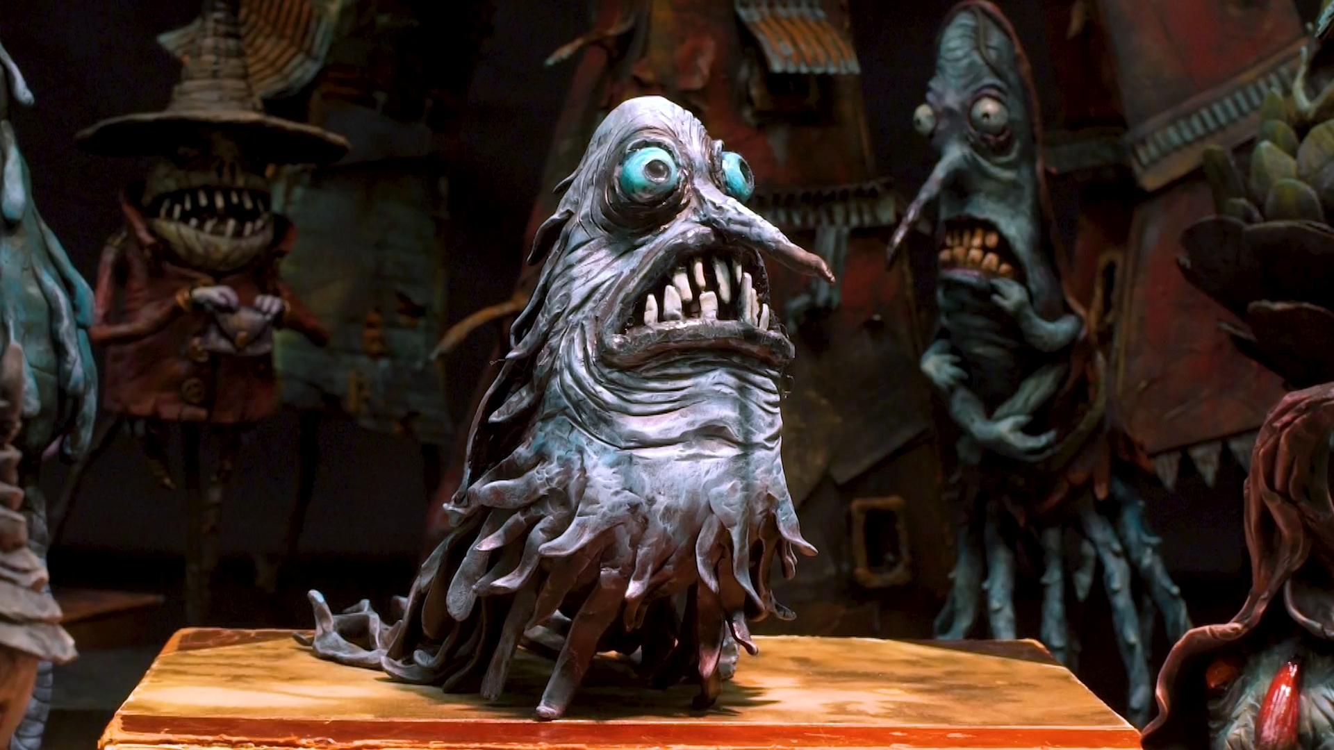 Cozy horror' game Midnight Walk looks