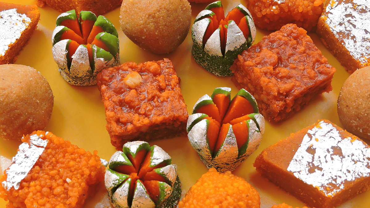 World's Best Street Food Sweets: 2
