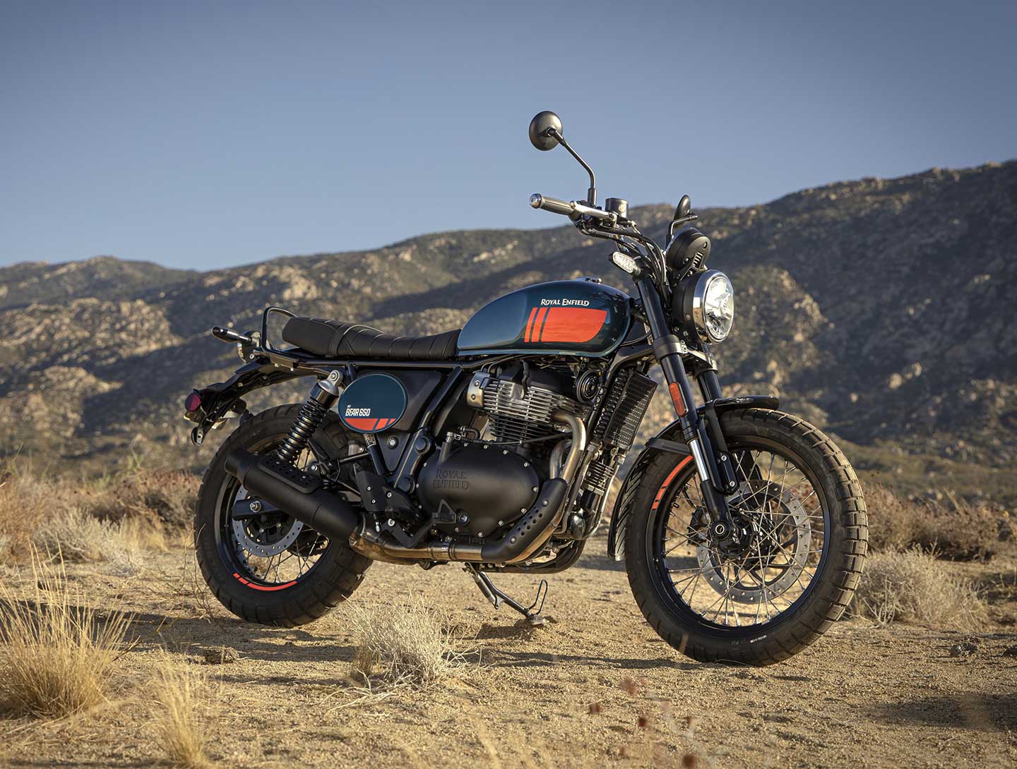 2025 Royal Enfield Bear 650 First Look