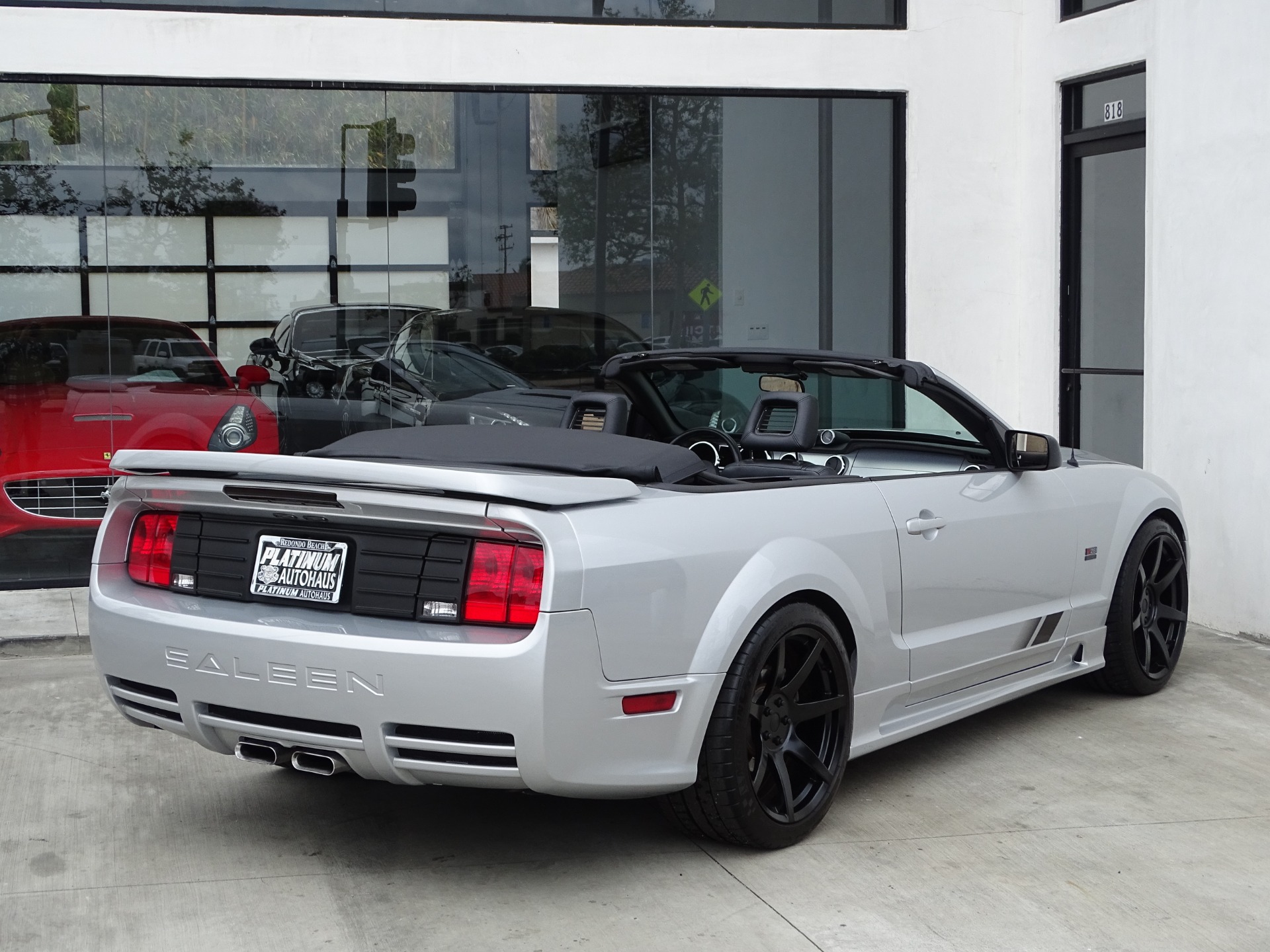 Ford Mustang GT Premium Stock