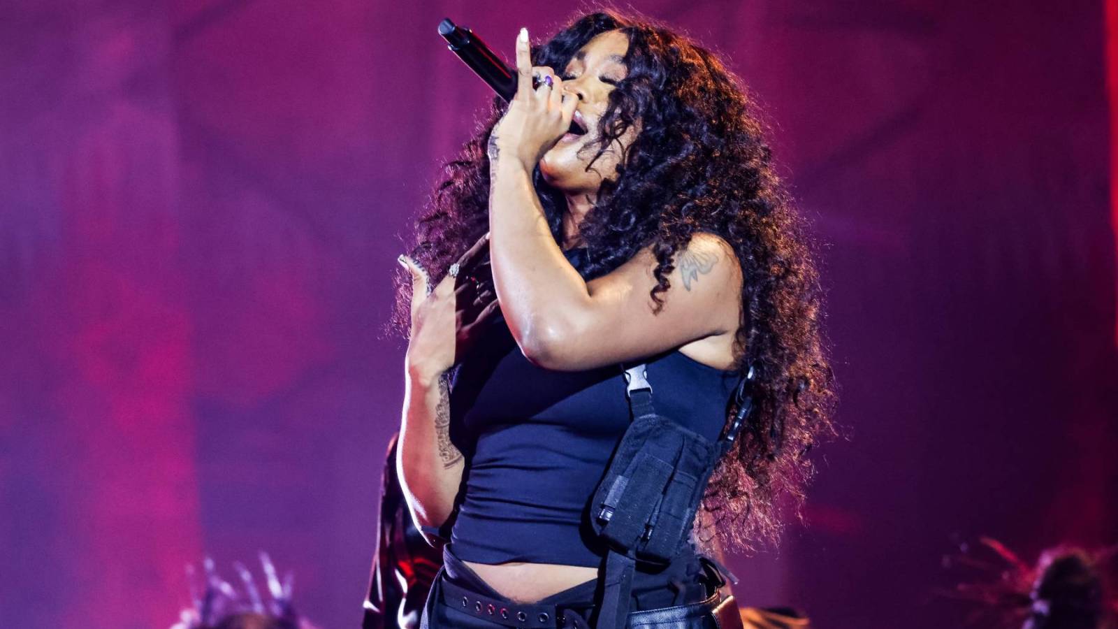 SZA Surprise Releases Lush New 'Saturn