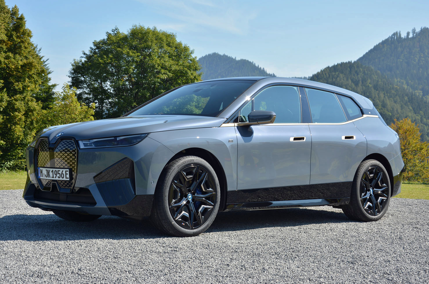 2023 BMW iX M60 Specs, Photo, Driving