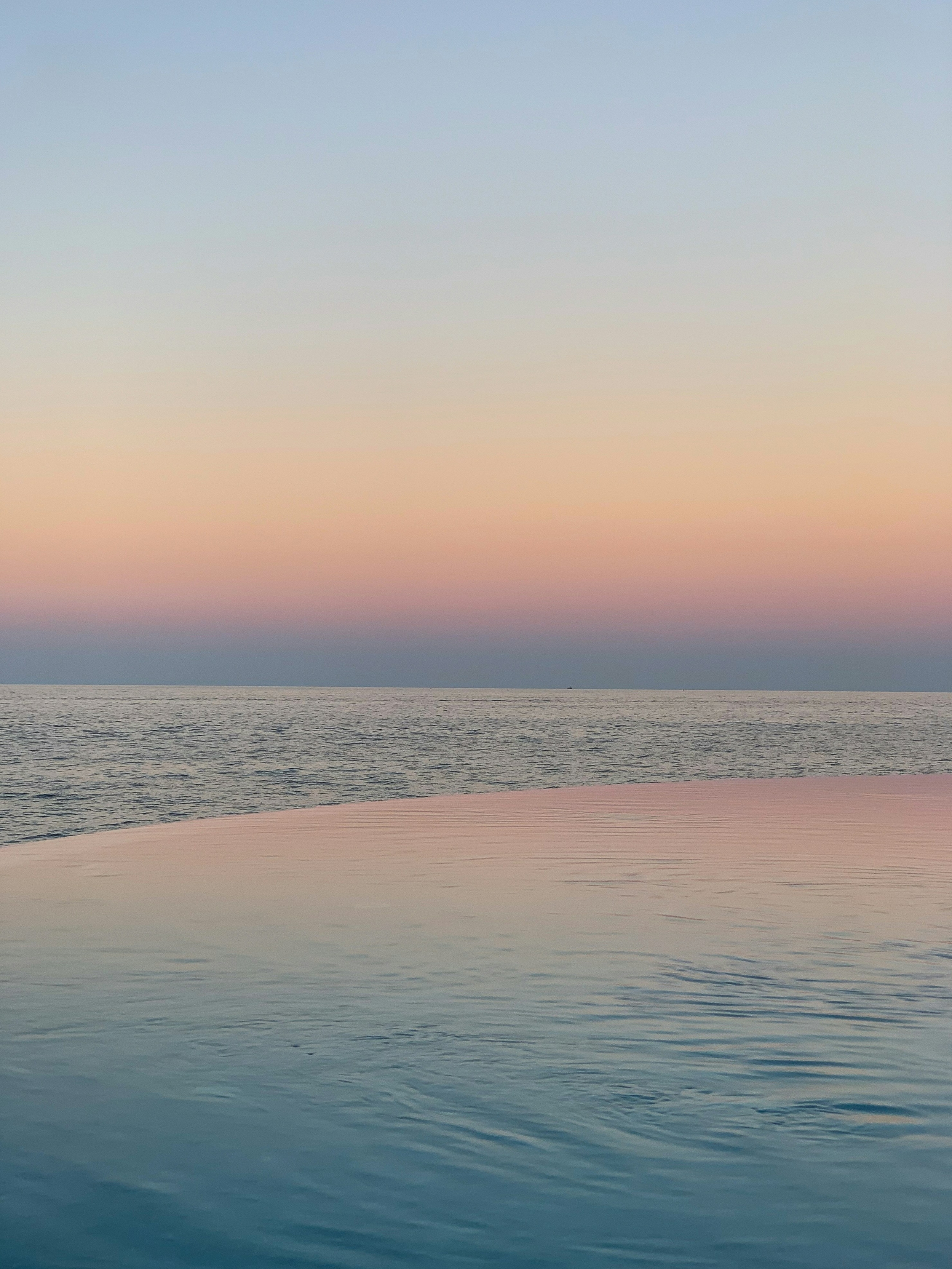 Sunset Reflecting Off Ocean Wallpaper